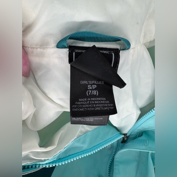 The North Face Girls Double Zip Hyvent Hooded Jacket - Picture 9 of 16